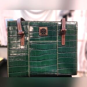 RARE DOONEY & BOURKE GREEN CROCODILE EMBOSSED LEXINGTON SHOPPER TOTE